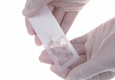 Le siringhe in policarbonato sono compatibili con tutti i tipi di farmaci?